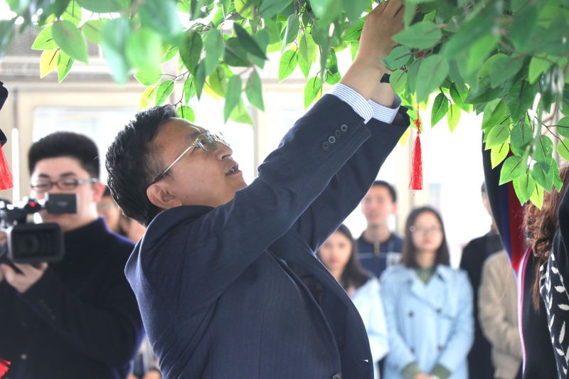 老虎机平台